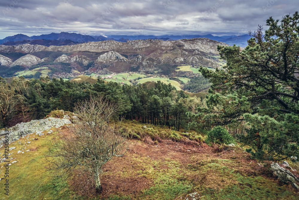 Obraz premium Aerial view from Fito viewing point in Sierra del Sueve limestone massif in Cantabrian mountain range in Spain