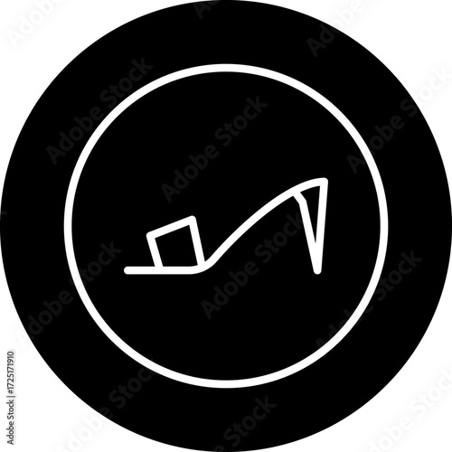 Heel Sale Line Icon Style