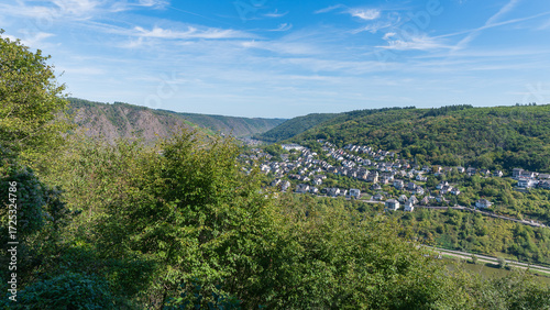 Moselregion - Deutschlands ältestes Weinbaugebiet und das größte Steillagenweinbaugebiet der Welt