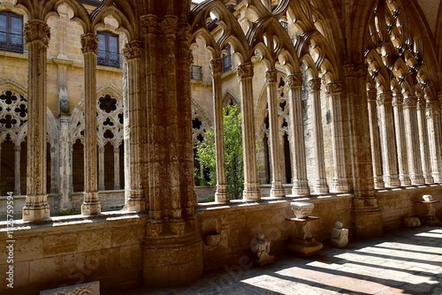 Galerie du cloitre de la cathédrale San Salvador d’Oviedo