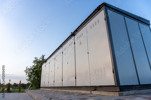 A storage unit for accumulating electricity generated by solar panels.Alternative sources of electricity. Their components.