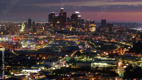 Wallpaper Mural The city of los angeles glows with lights at dusk Torontodigital.ca