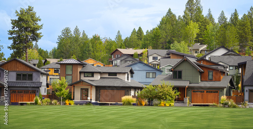 Modern Suburban Homes in Bend Oregon Neighborhood