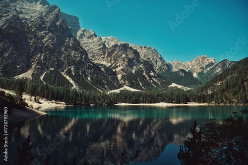 Lago alpino