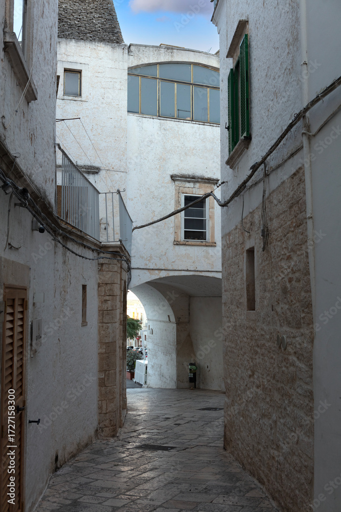 Fototapeta premium Italy, Puglia, Bari, city streets from the sea on a cloudy spring day