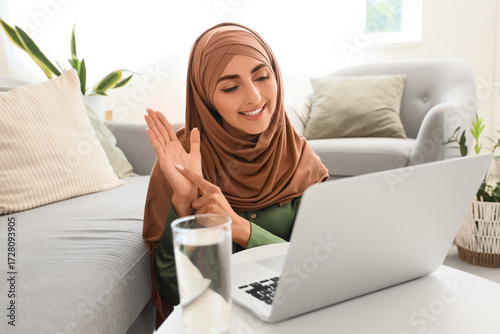 Young Muslim deaf mute woma...