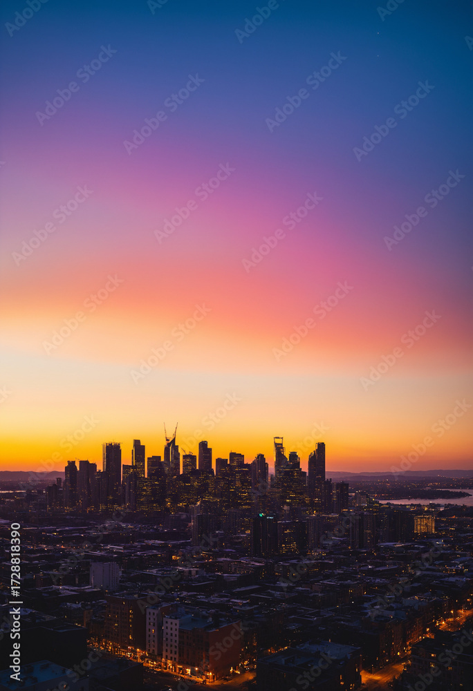 Fototapeta premium City skyline panorama at dusk with colorful sky Gradient