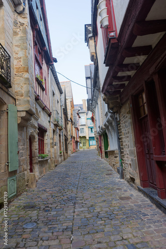 Vitré en Ille-et-Vilaine et ses belles rues pavées  - Bretagne - France.
