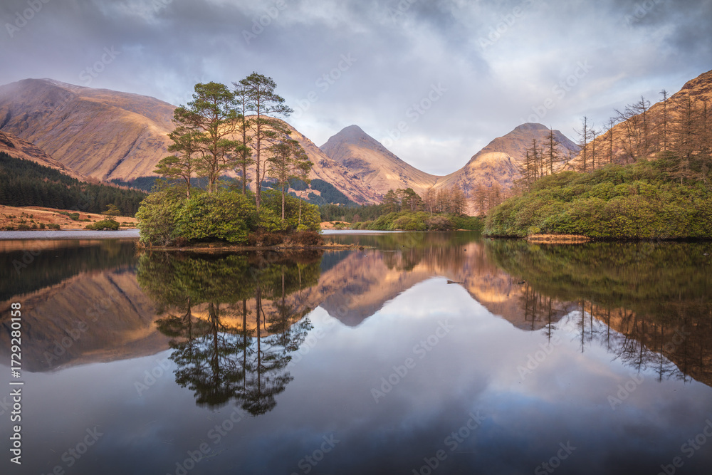 Fototapeta premium Lochan Urr Reflection, Glen Etive, Scot Pines in Glen Coe, Scottish Highlands