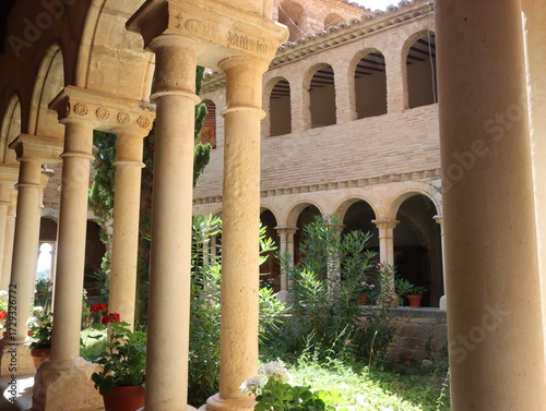 Beautiful landscapes of towns, historic buildings, living nature with large trees, endless views