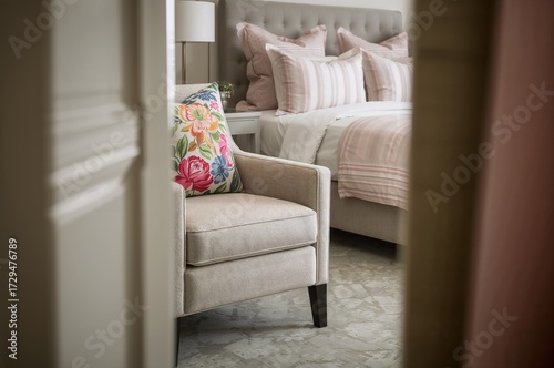 Decorative floral cushion p...