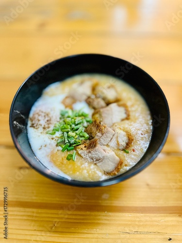 thai noodle soup with shrimp
