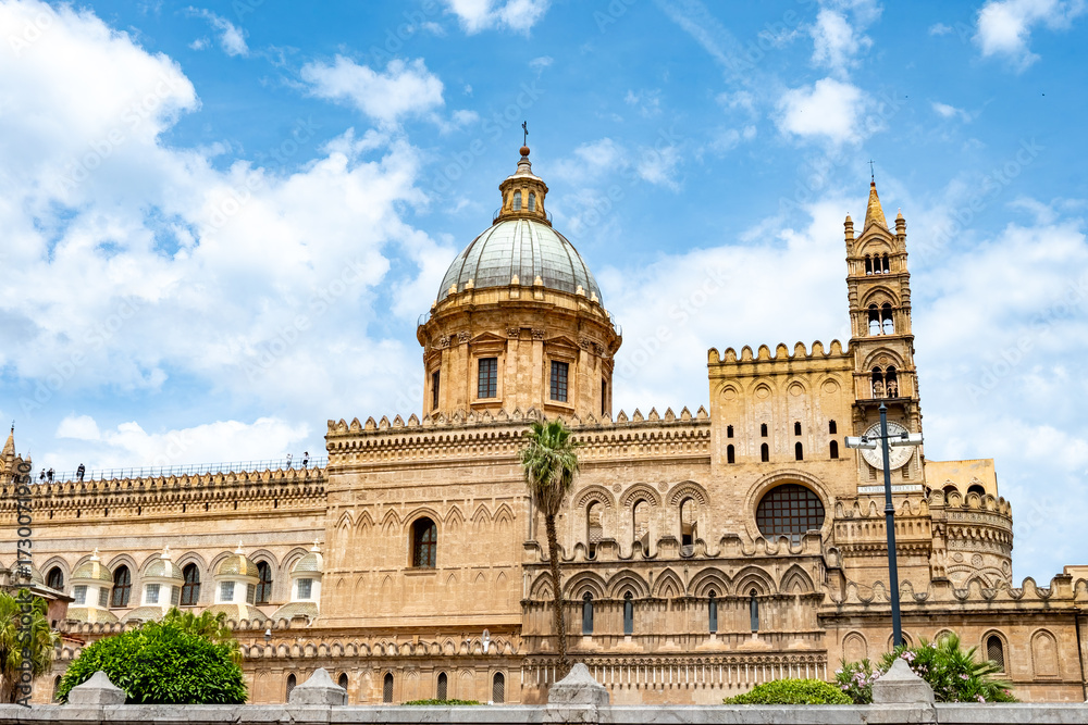 Naklejka premium View of streets of Palermo, citylife, ancient baroque churches, old narrow streets, Norman palaces, markets, Sicilian vacation destination, South of Italy