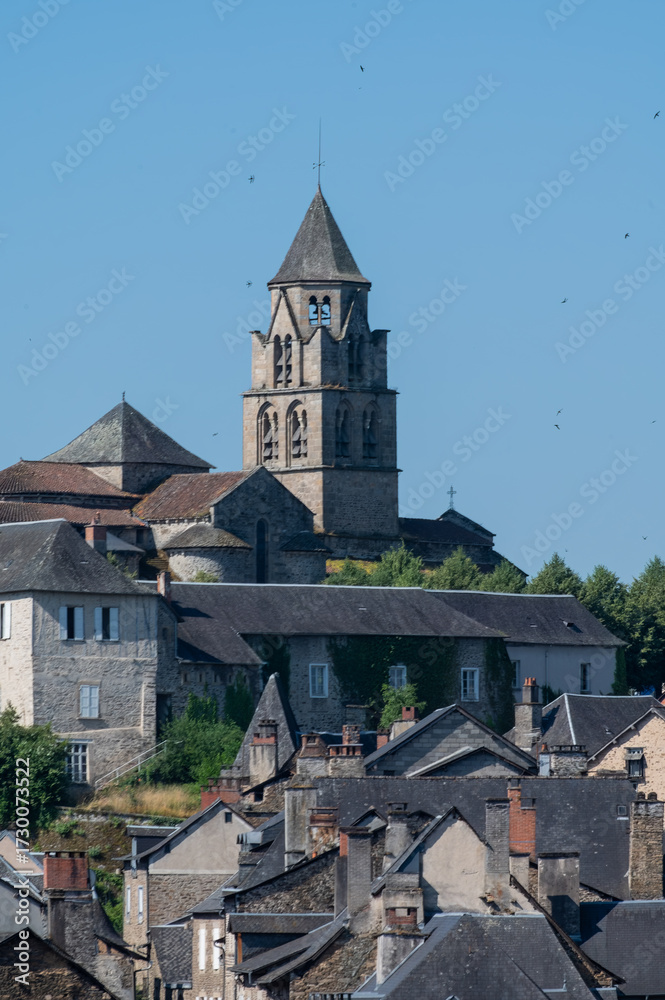 Obraz premium Walking in Uzerche, historical fortified royal patronage medieval town in Correse department, Nouvelle-Aquitaine, France, old houses and narrow streets