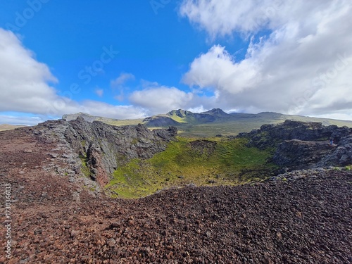 Il cratere di Saxhóll si è formato circa 3.000 anni fa, durante un'eruzione vulcanica
