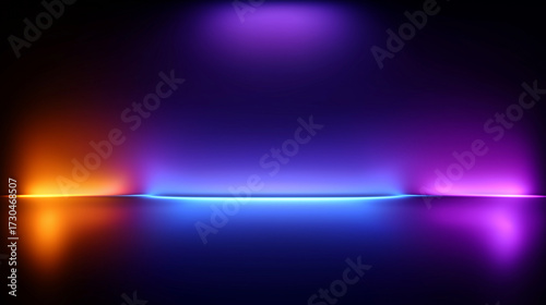 Abstrakte Lichtreflexion in Lila und Orange auf dunklem Hintergrund, minimalistisches Design mit sanften Farbverläufen