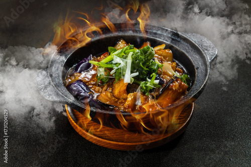 Tableau sur toile A sizzling medley of steam and flame, infused with bold Chinese aromas—wok-fried