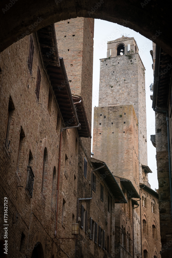 Fototapeta premium San Gimignano - town of Fine Towers, famous for its medieval architecture. Located in Province of Siena, Tuscany, Italy
