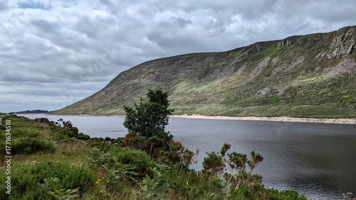 Lac en montagne