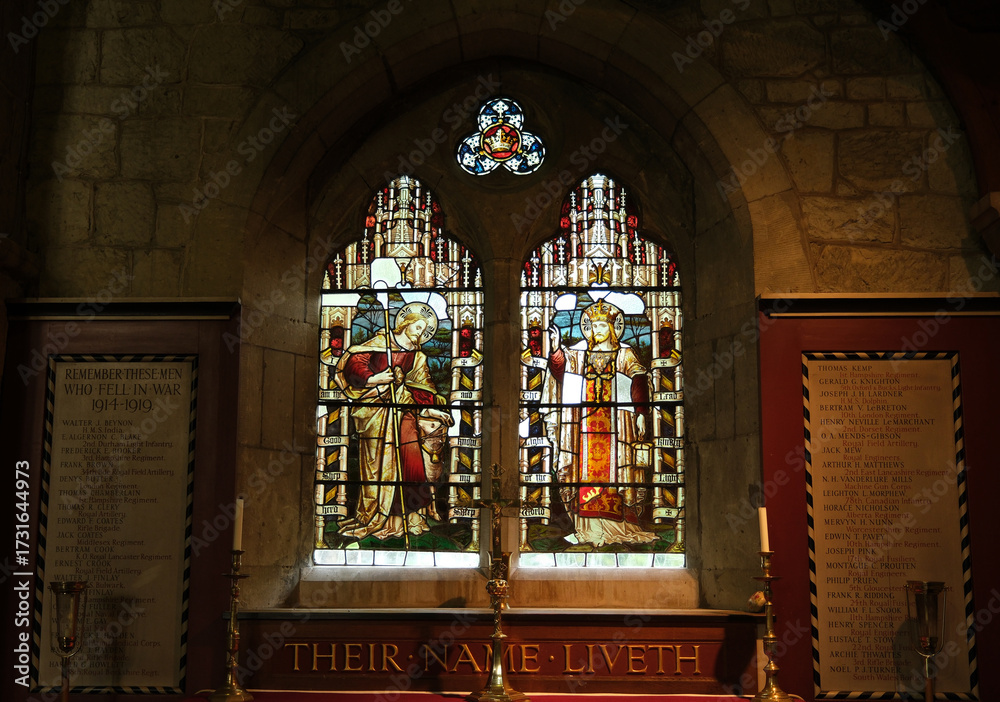Obraz premium Stained Glass Window in the South aisle, dedicated to those who fell in WW1, Saint Saviour on the Cliff Parish Church.