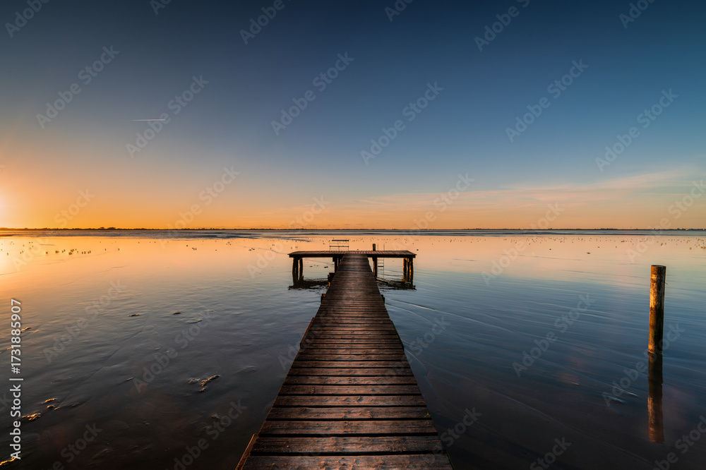 Naklejka premium Holzsteg in Dangast