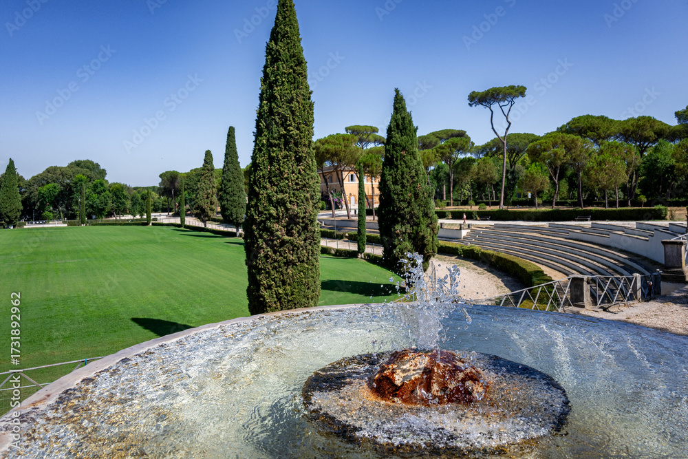 Naklejka premium View of Piazza di Siena in Rome