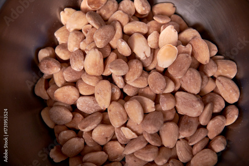 Frutos secos y legumbres: almendras