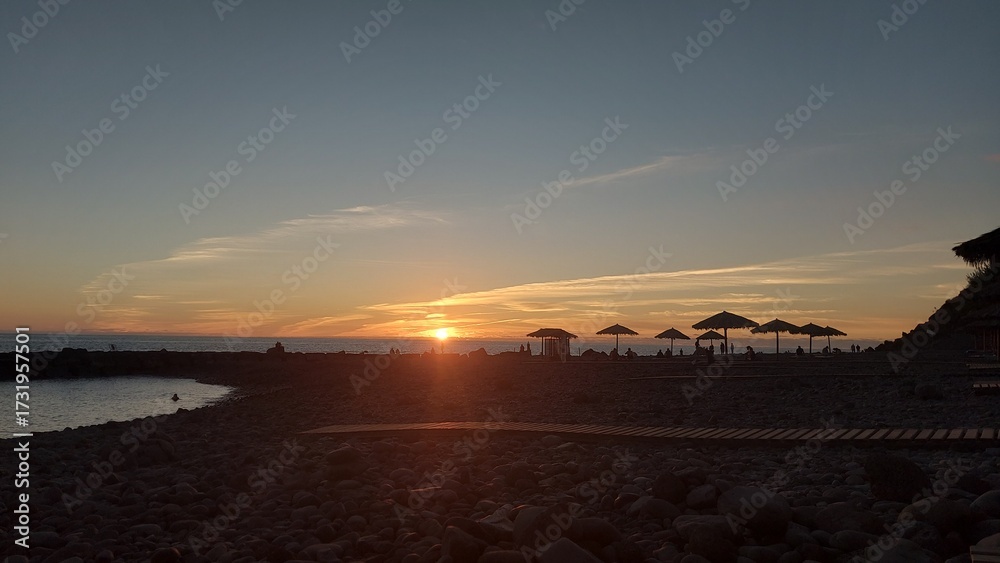 Fototapeta premium madeira island, sea, water, blue, waves, landscape, travel, adventures, destination, nature, view, rock, cliff, mountain, green, paradise, sunset, dawn, evening, darl, ligth