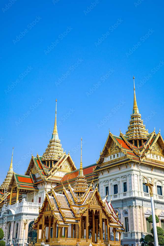 Fototapeta premium The Grand Palace was built same time as Bangkok. royal residences include Dusit Maha Prasat Throne Hall, Aphorn Phimok Prasat Throne Hall, Phiman Rattaya Throne Hall, Chakri Maha Prasat Throne Hall.