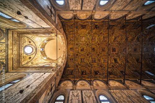 Obraz na plátně Ceiling and dome of Santa Maria dei Miracoli in Venice