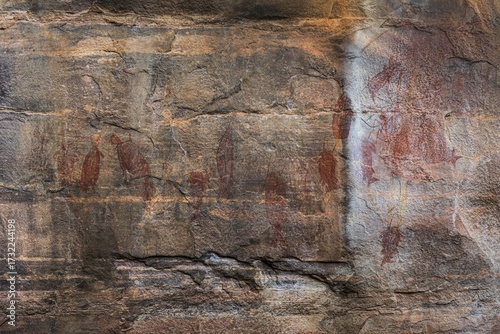 Aboriginal rock carvings, Kadadu National Park, Ubirr, or Obiri Rock, Northern Territory, Australia