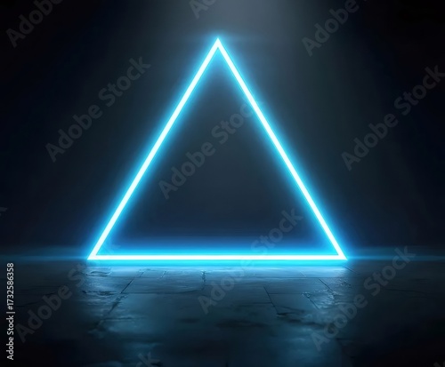 青いネオンの三角形が光るコンクリートの床