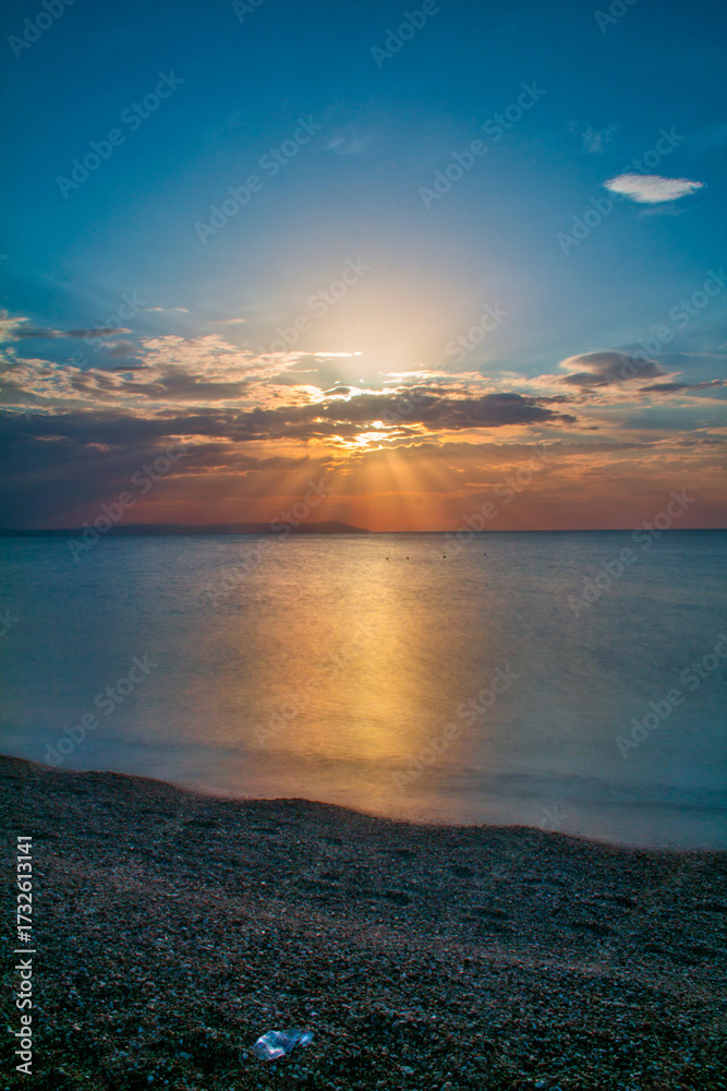 Obraz premium sunset over the sea