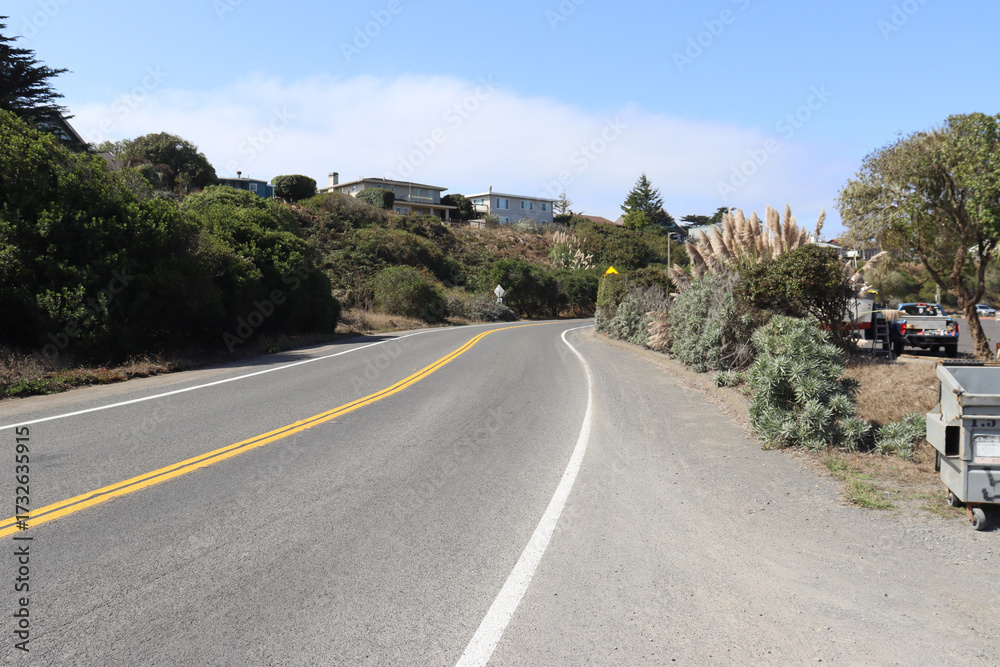 Naklejka premium empty road in a small town