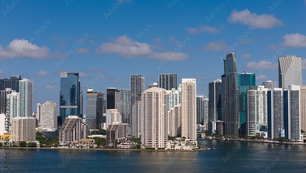 Obraz premium Aerial view of Brickell skyline in downtown Miami. Scenic panorama of Brickell financial district. Brickell in Miami city.