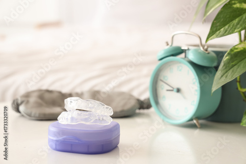 Box with occlusal splint, s...