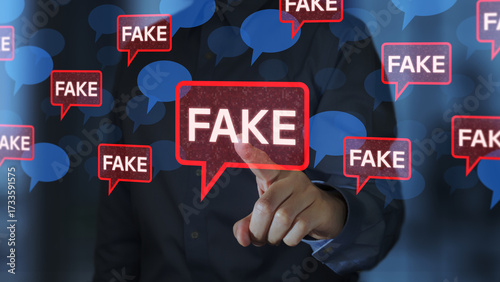 Foto Fake news on social media