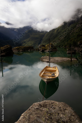 Bondhusvatnet, Noruega