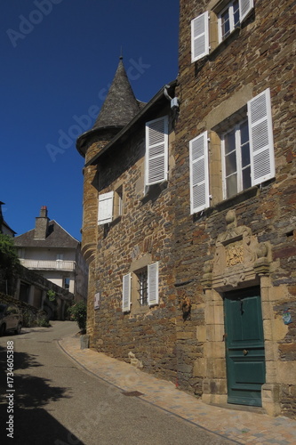 Château de Tayac, Uzerche, perle du Limousin