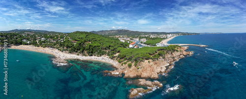 Canvastavla Platja d'Aro – Panorama der Küste und Strände an der Costa Brava