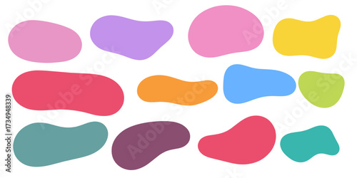 Hand drawn organic rectangle frames. Abstract doodle liquid shapes. Organic free flat blobs. Irregular fluid bubbles. Empty text box. doodle with geometric shapes.