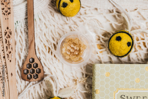Honey Themed Lay Flat