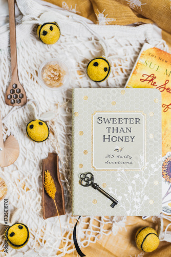 Honey Themed Lay Flat