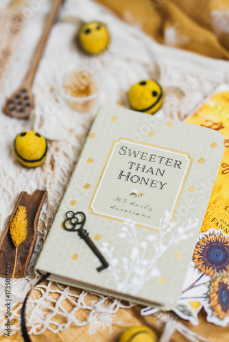 Honey Themed Lay Flat