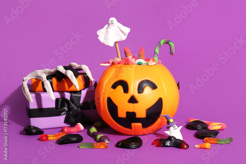 Cauldron in shape of pumpki...