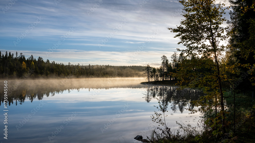 Obraz premium Paysage de Laponie en Finlande à l'automne