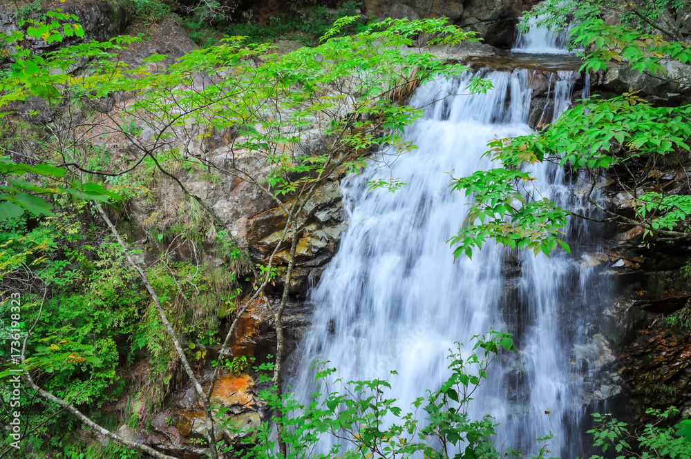 Naklejka premium 栃木県日光市 龍王峡の虹見の滝