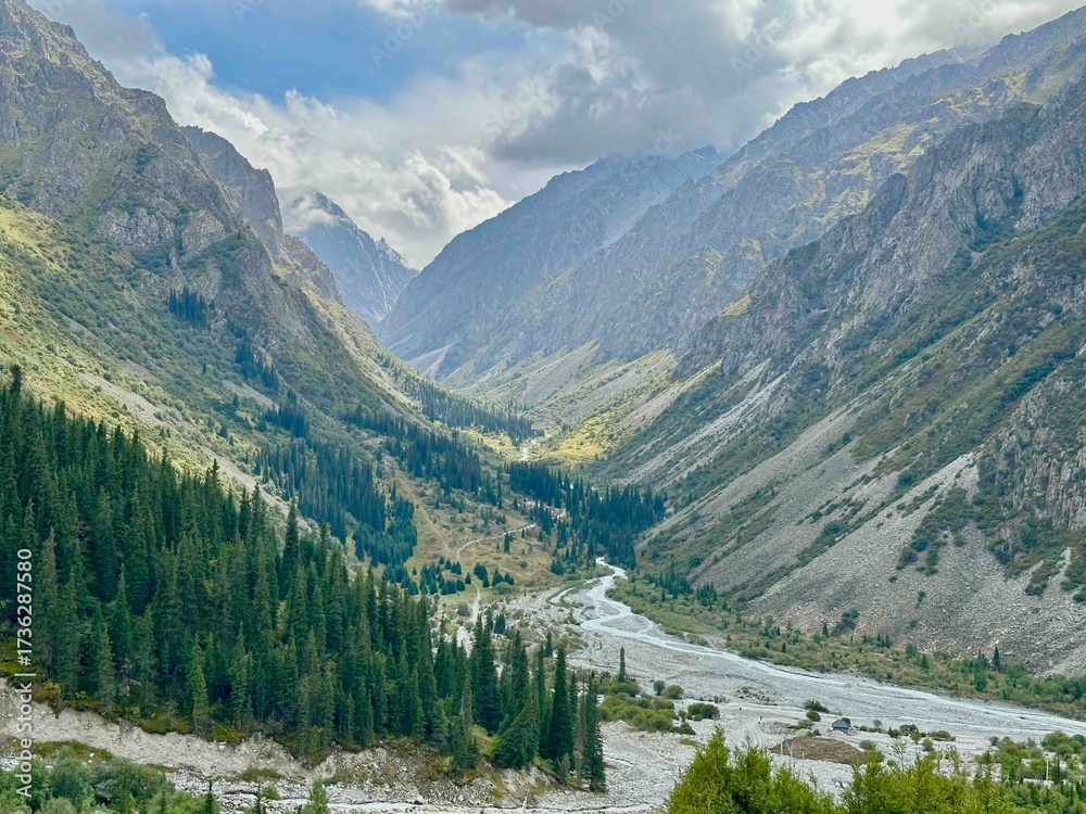Obraz premium Ala Archa National Park, near Bishkek, Kyrgyzstan