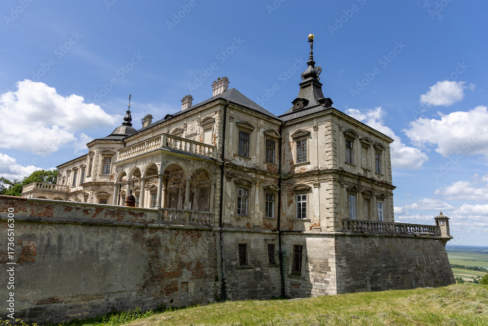 Fototapeta premium An old castle on a summer day