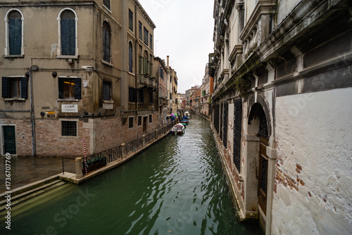 Venice, visiting monuments and Italy